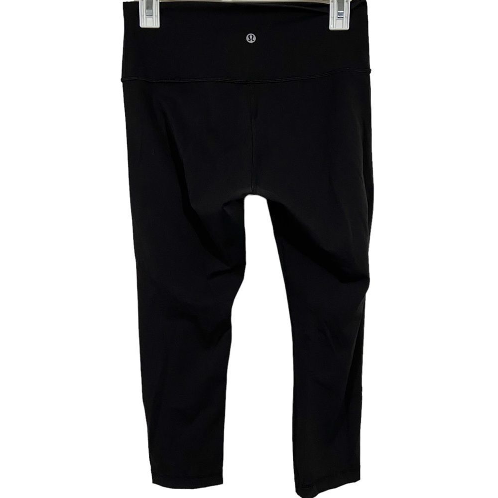 LuLuLemon High Waisted Black Cropped Activewear Leggings